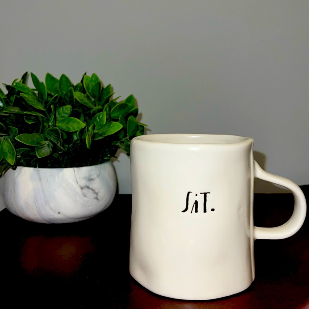 Rae Dunn Artisan Collection Mug!!